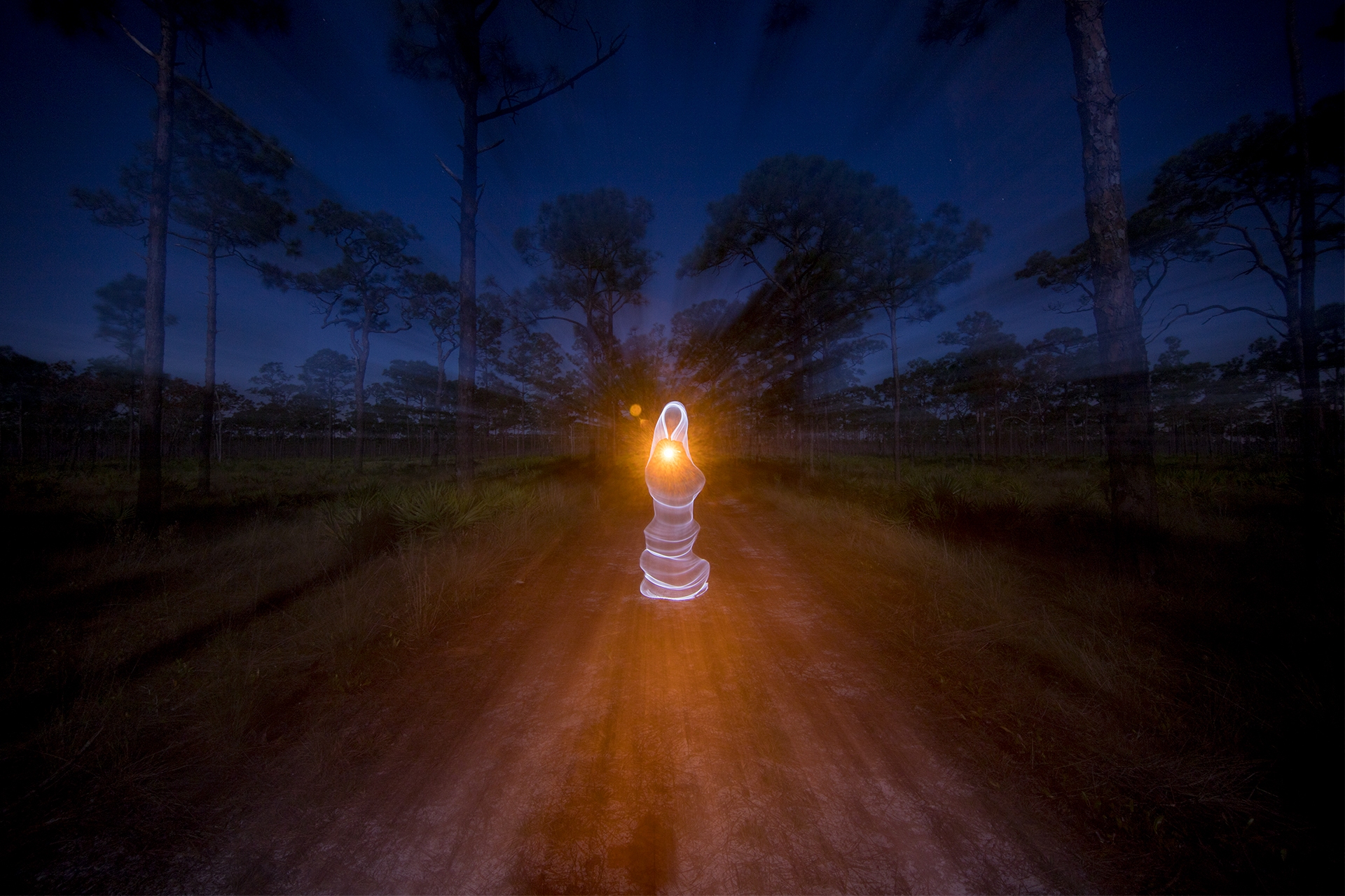 Light-Painting-Ghost-02
